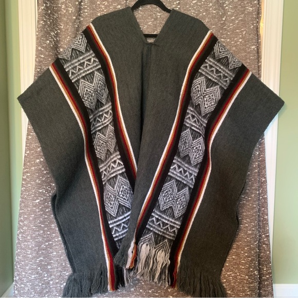 Vintage Indian Arts Wool Poncho Free Size/Unisex Clothing - Picture 6 of 6